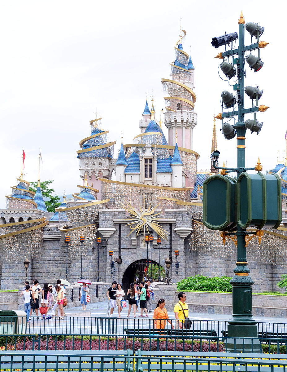香港迪士尼乐园旅游攻略：玩转童话世界
