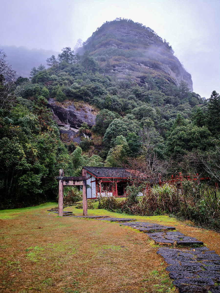 平南北帝山：桂北第一山，风景秀丽，历史文化遗迹丰富