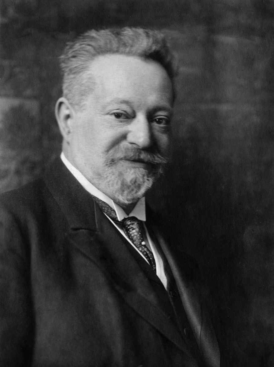 科学心理学的创始人是B H ·艾宾浩斯C W ·冯特D S · 弗洛伊德