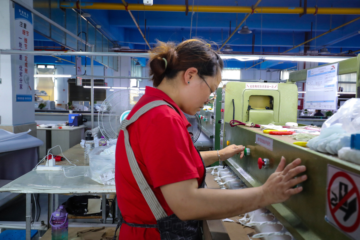 写一篇关于机械类学生开展专业社会实践工厂实习作用意义的论文