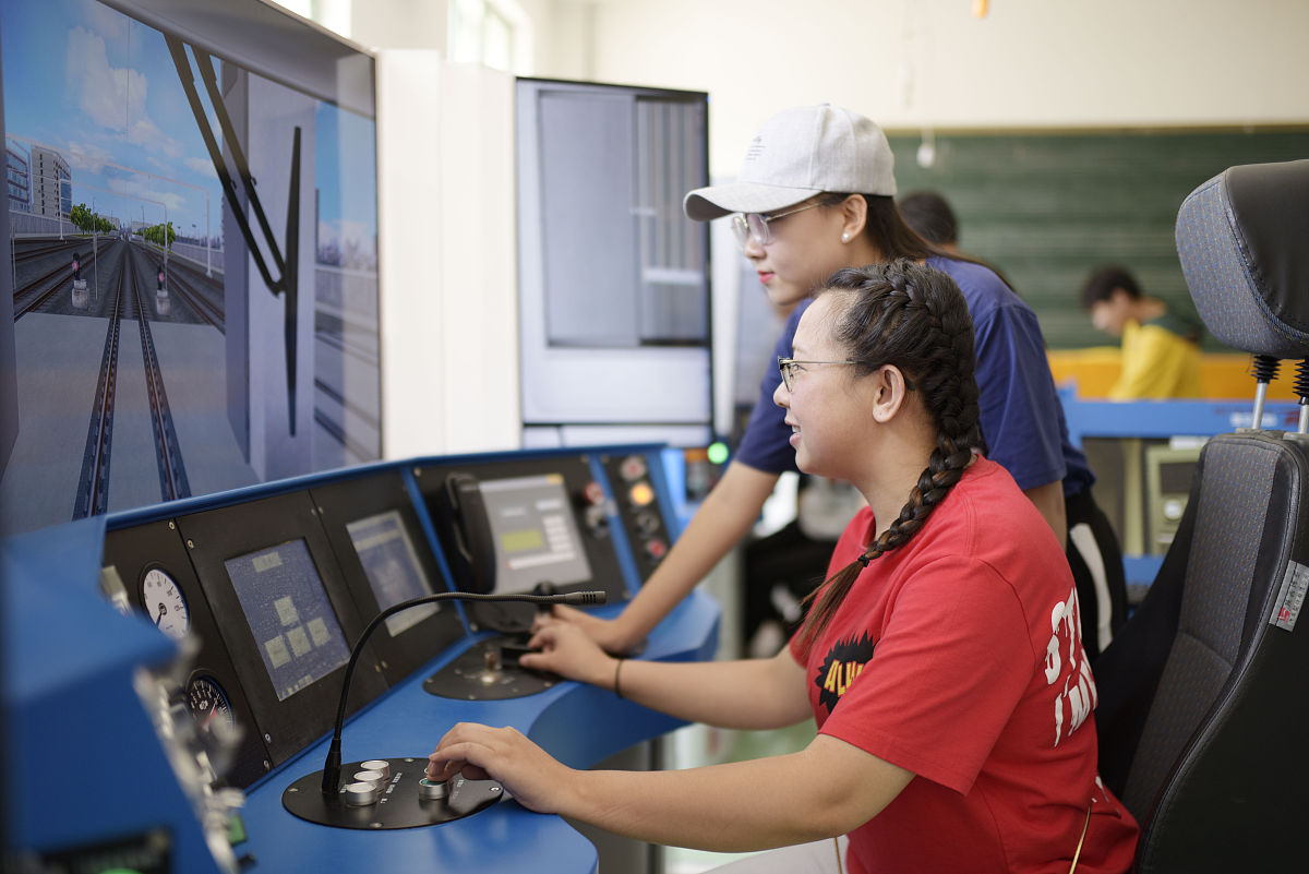 秦皇岛高铁学校铁道车辆运用与检修好不好？有什么招生要求