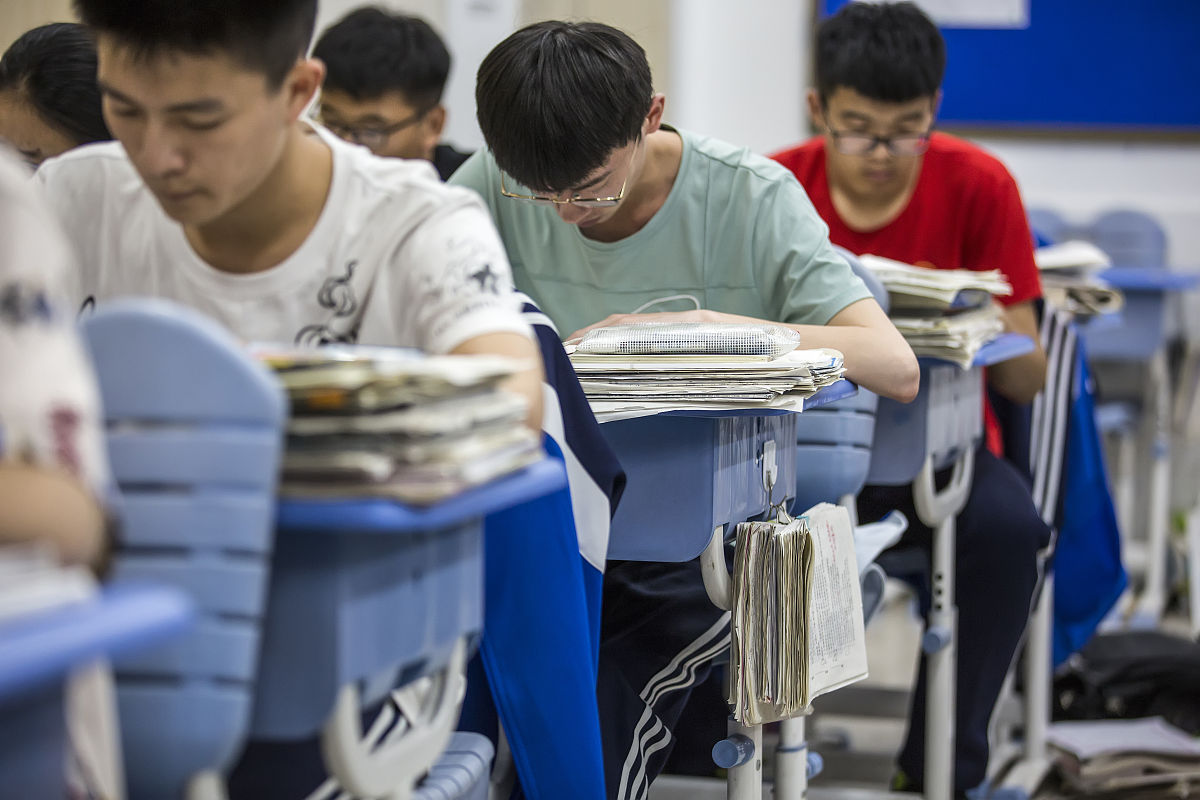 高三不是才高考吗怎么感觉年年都考