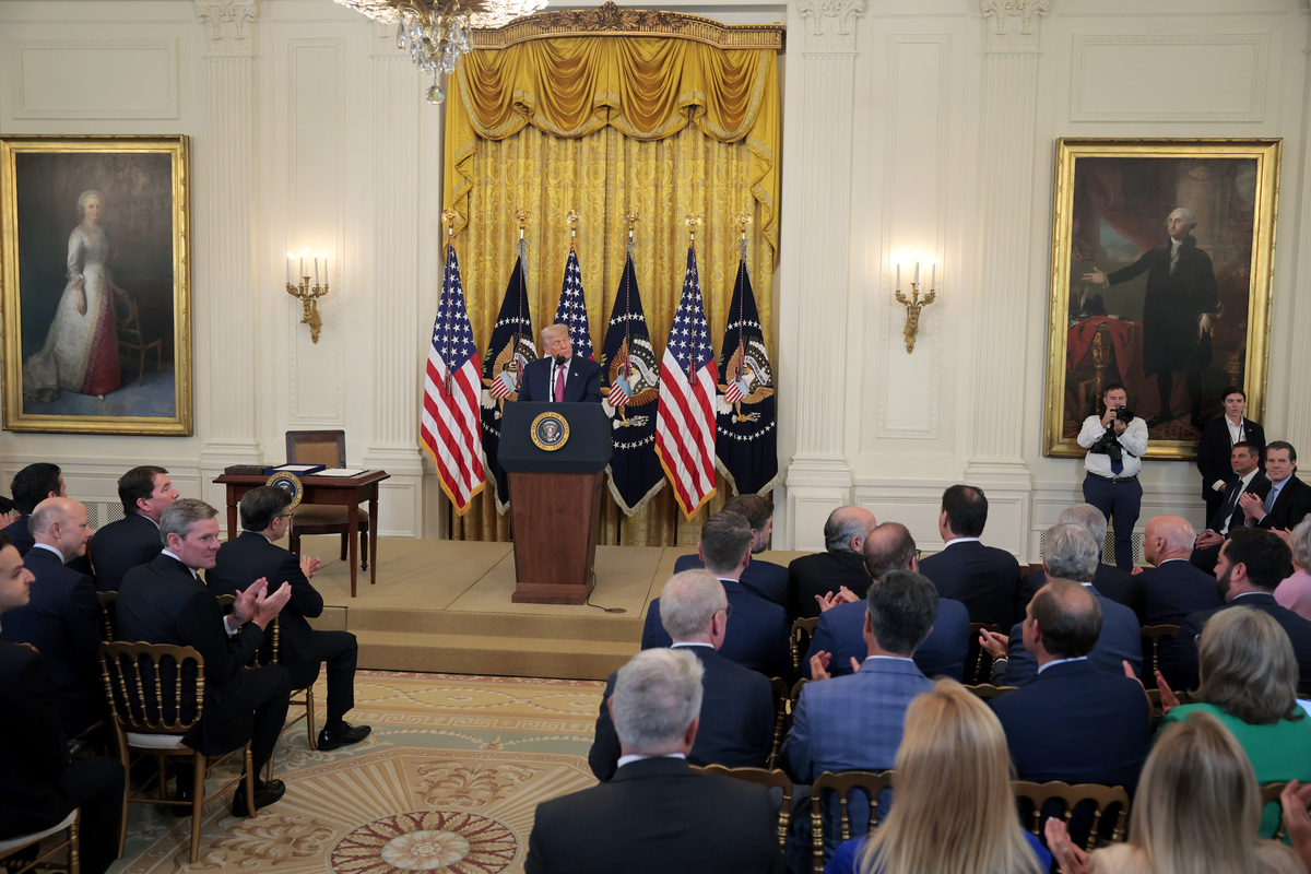 美国现任总统是谁？ - 2023 最新信息