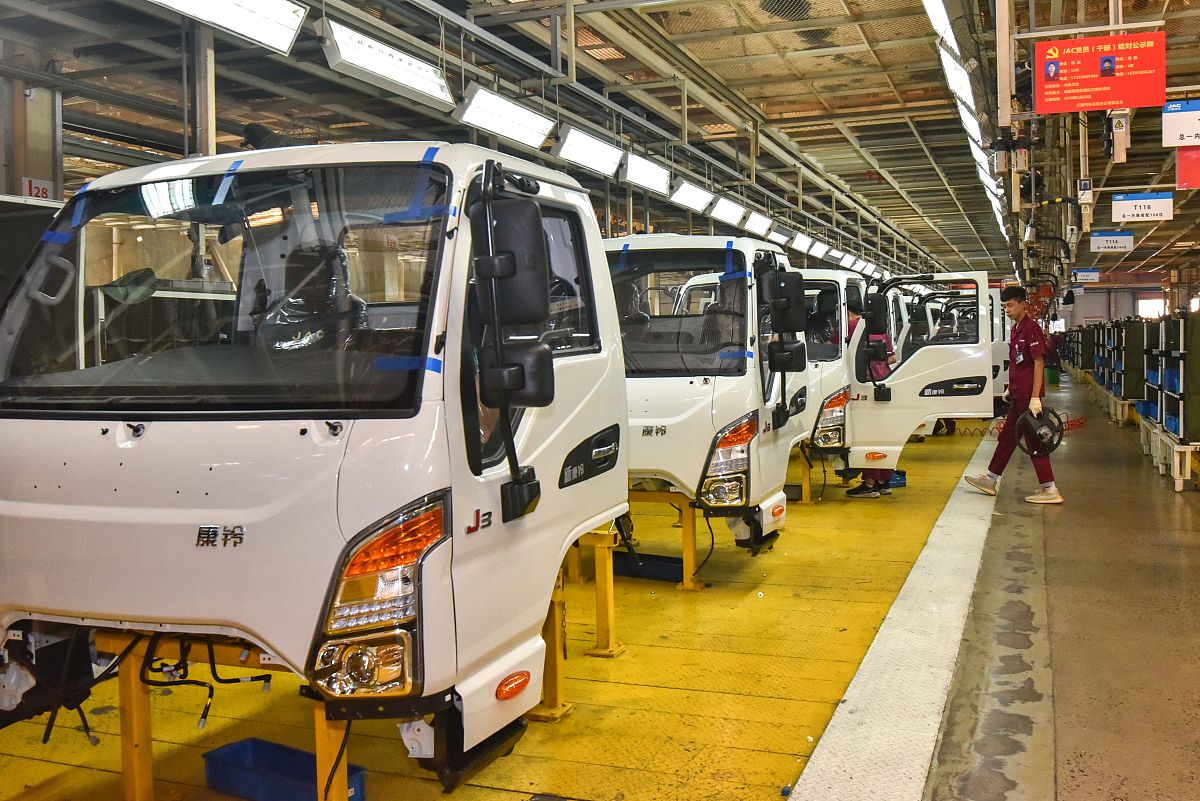 重庆三峡职业学院新能源汽车运用与维修专业都学些什么