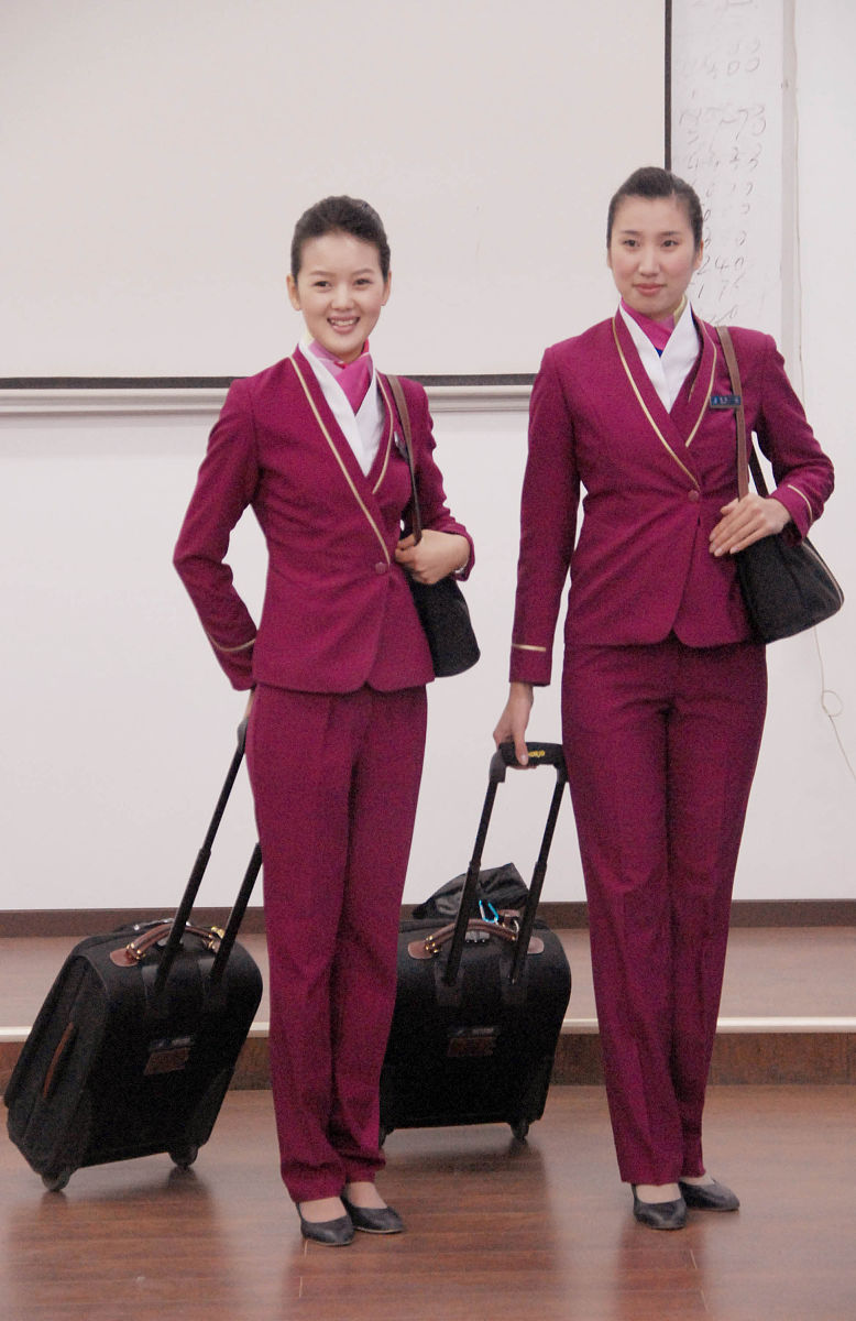 高中毕业读航空服务专业：优势与就业方向解析