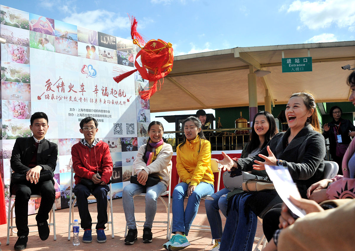 我是一名大二学生社团负责人准备一篇活动组织情况