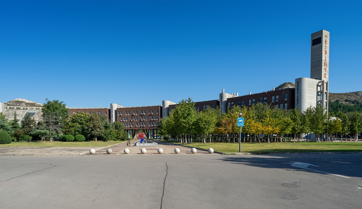 安徽师范大学 vs 菲律宾西斯曼大学：哪个更适合你？