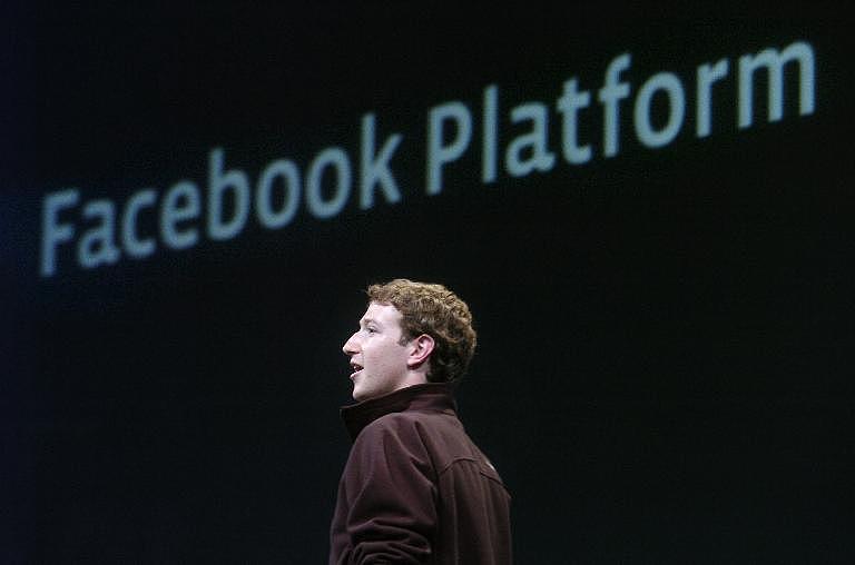 马斯克与扎克伯格约架：因Facebook数据泄露引发的冲突