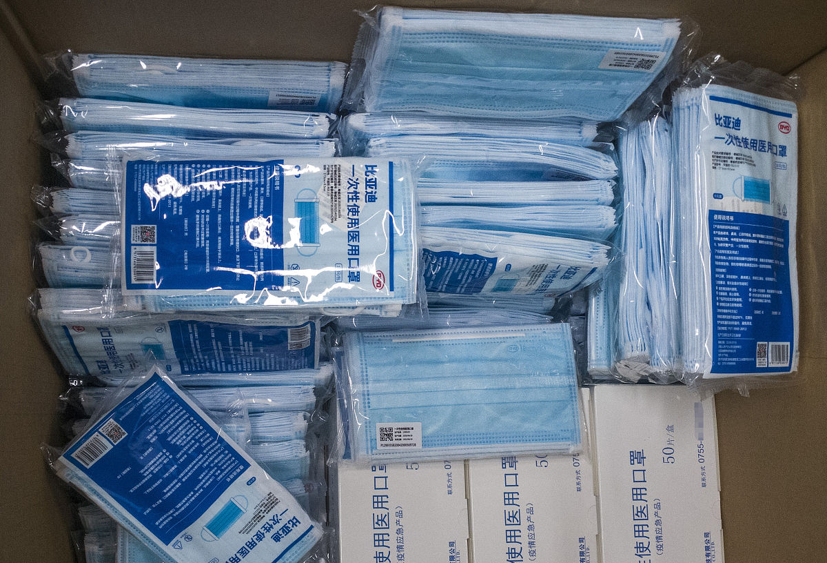 请为A公司的口罩设计一条或多条营销渠道。