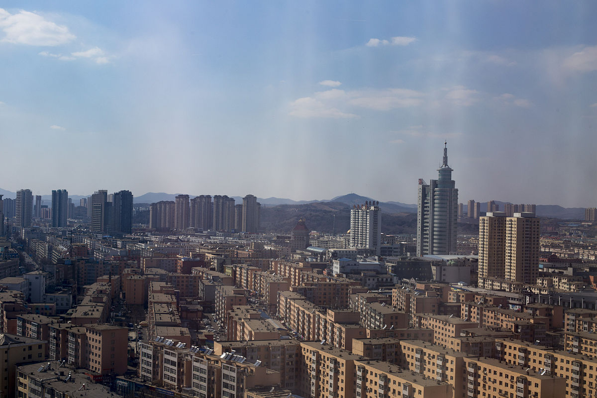 2019年3月28日,吉林省吉林市城市中心建筑群.
