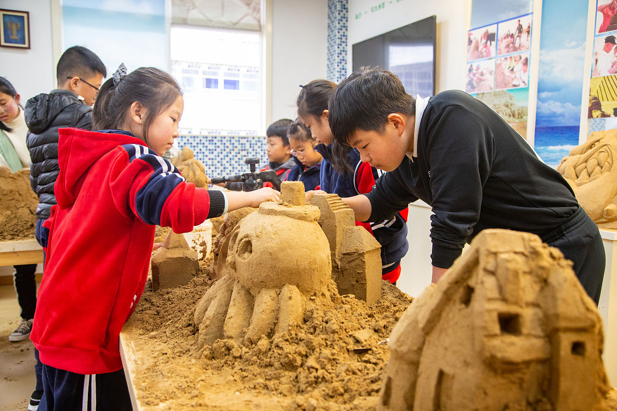 应用电子技术专业课程难学不？