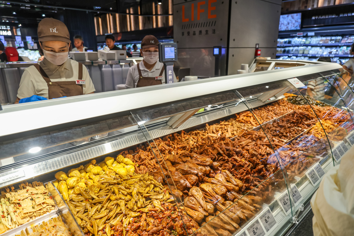 卤菜从小摊到连锁门店应该如何逐步实现有哪些需要注意的问题