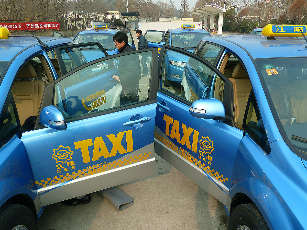 武汉江南技术学校哪些专业好就业？热门专业推荐