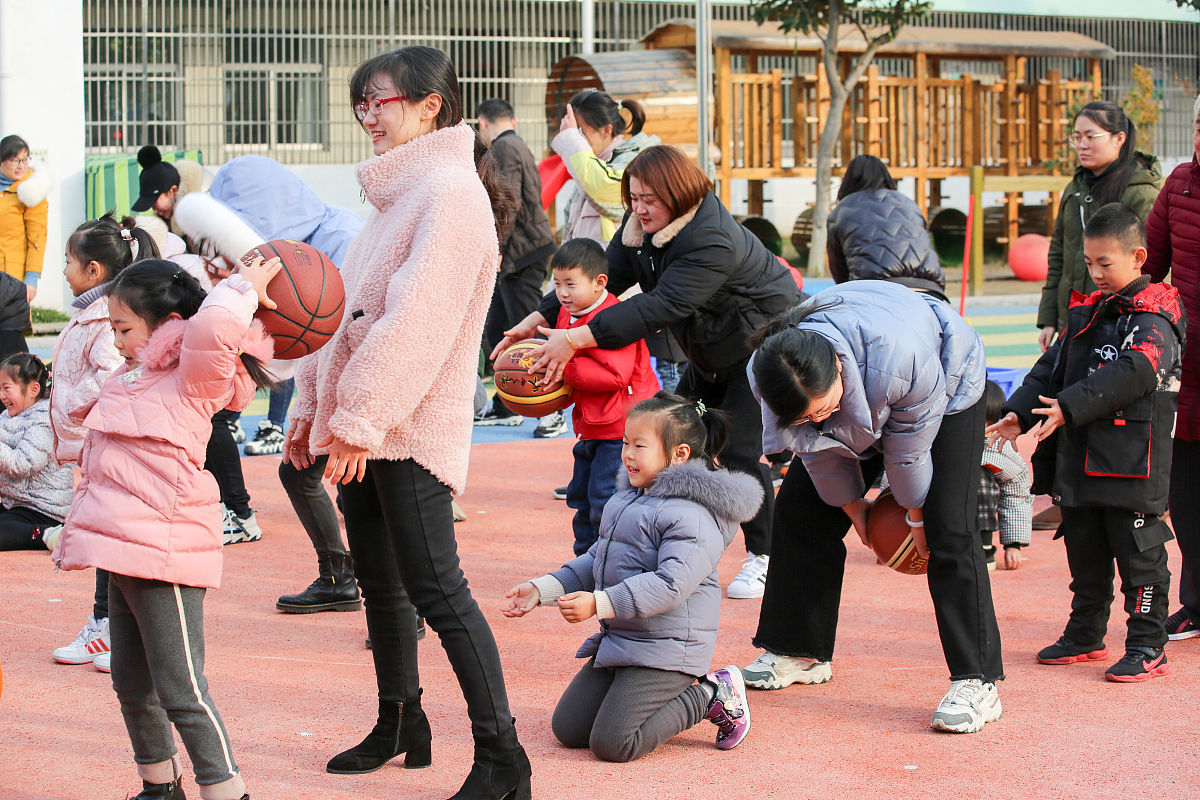 幼儿园传统游戏教学活动：传承与创新