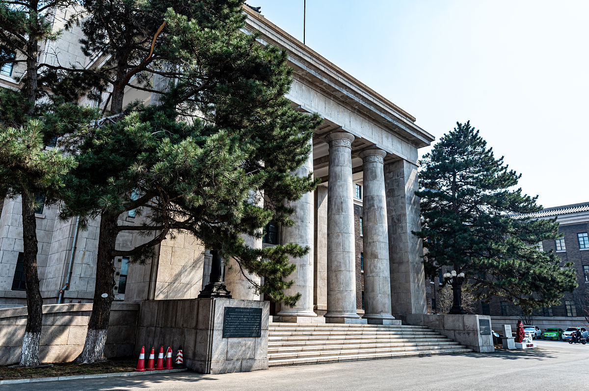 2021年5月10日,吉林长春,历史建筑长春伪满洲国国务院旧址.