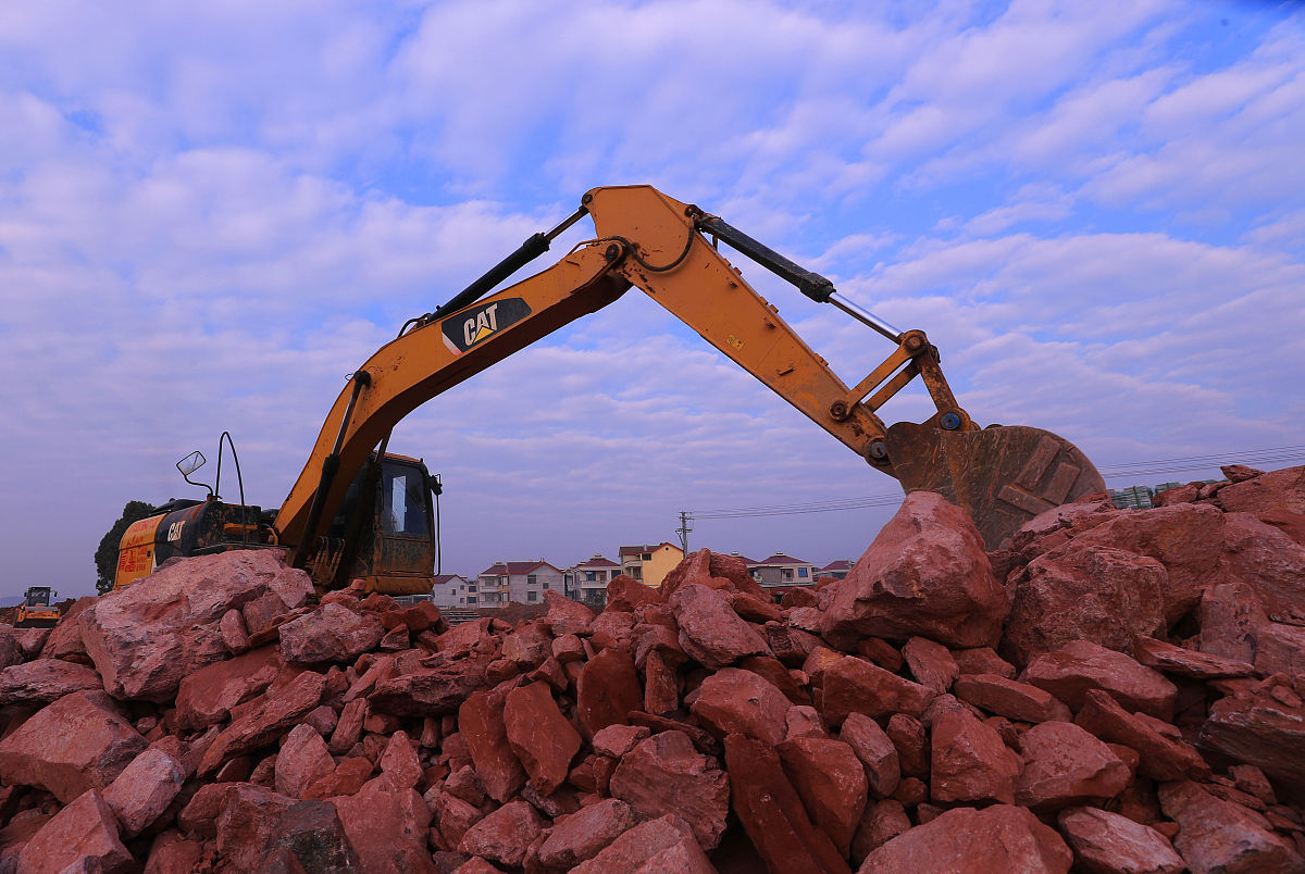 如何用另一种方式表达'建立工期保证责任制和奖惩制度'?