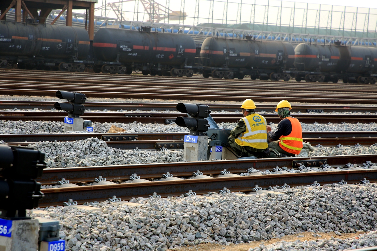 「高速铁路工程及维护技术专业怎么样」高速铁路工程及维护技术专业就业前景