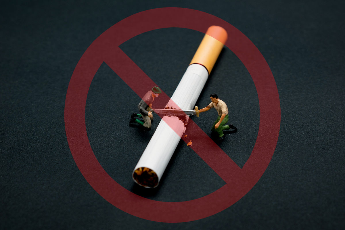 公共场所禁烟创意广告：会说话的烟灰缸