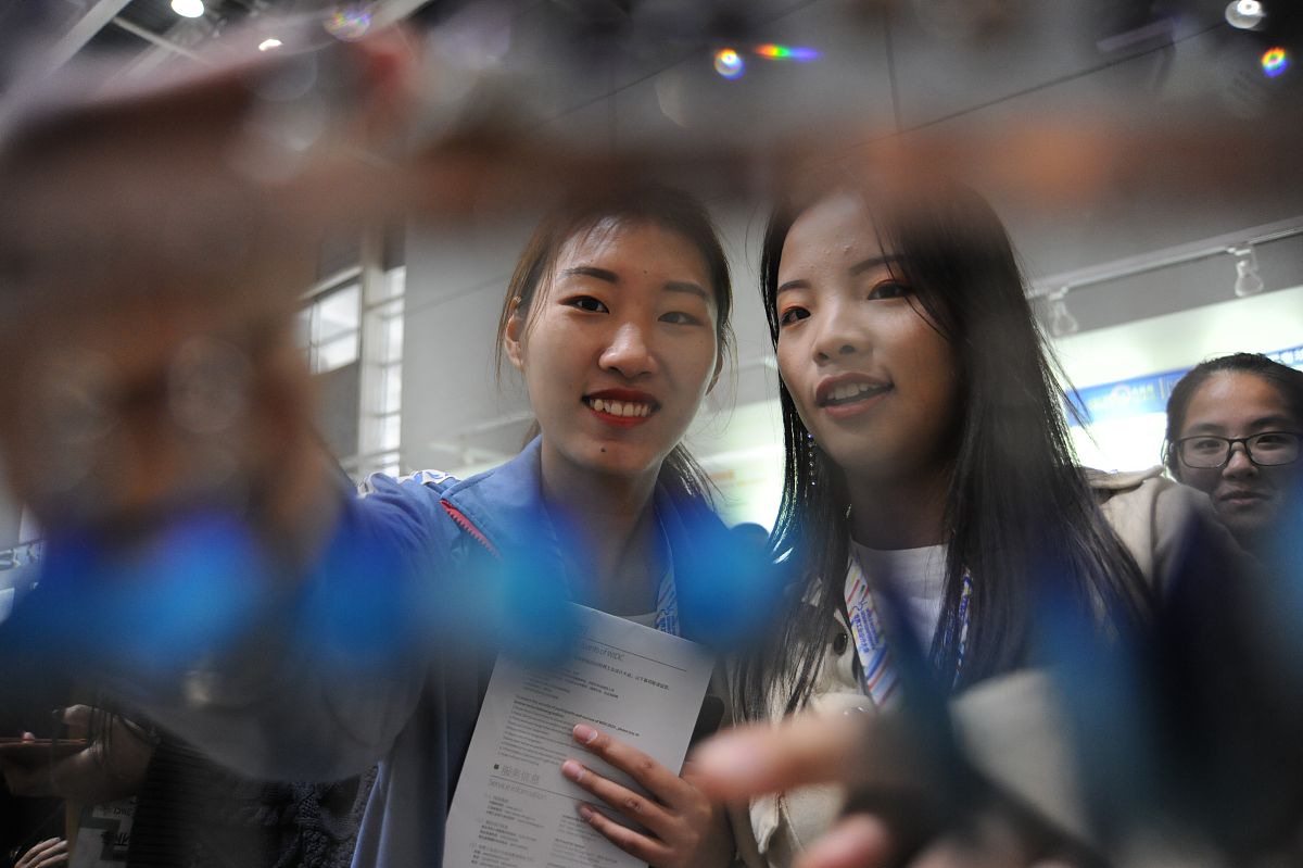 江苏2023女生学铁路好吗？就业前景分析及优势劣势