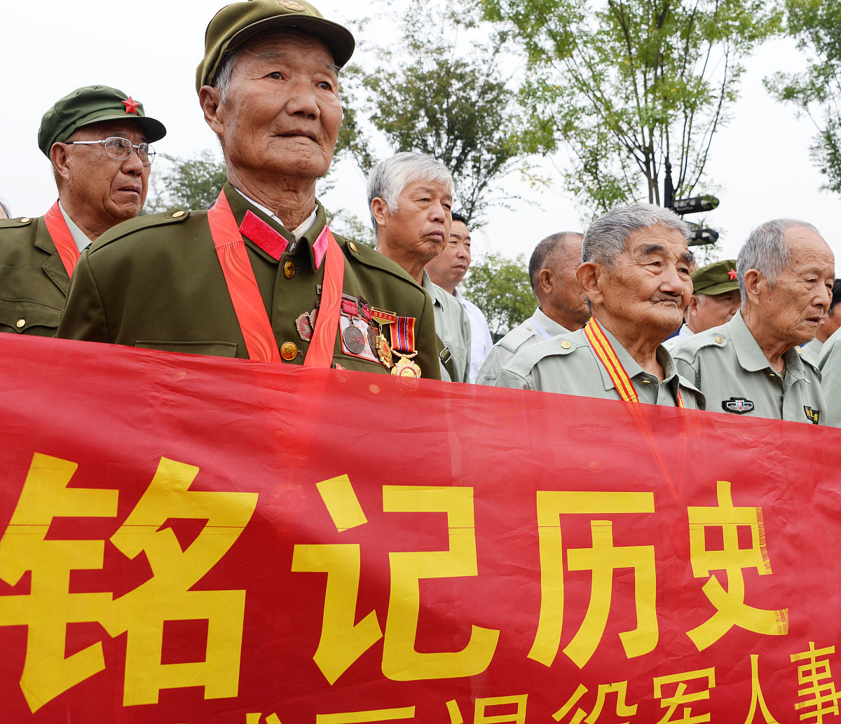 庆祝五一劳动节！全国人民团结起来，为新中国而奋斗！
