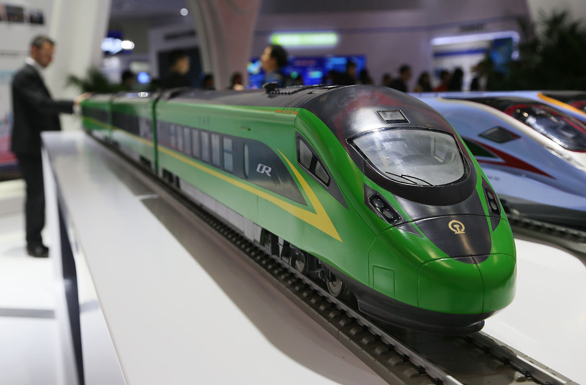 高剂量PC对实验动物逃避潜伏期和平台穿越次数的影响