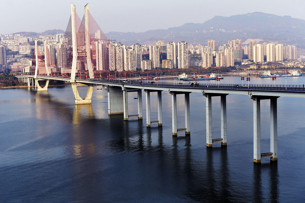 桥梁的几何参数