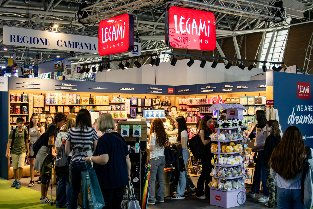 Goods Aisles: Definition and Importance in Retail Stores