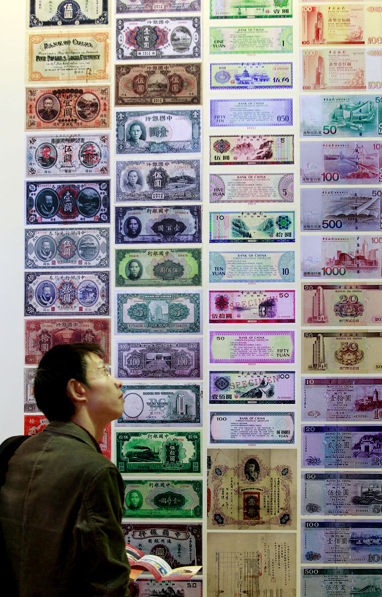 出具一份高校使用的供需对接就业育人项目中期报告模板