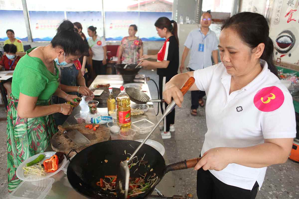 湖南民族职业学院学前教育学院招生老师QQ_电话