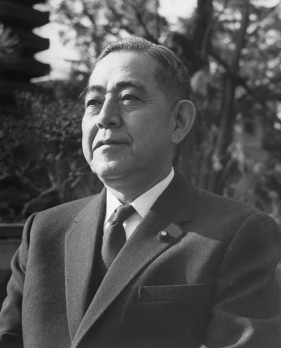 informal head and shoulders photograph of japanese prime ministe