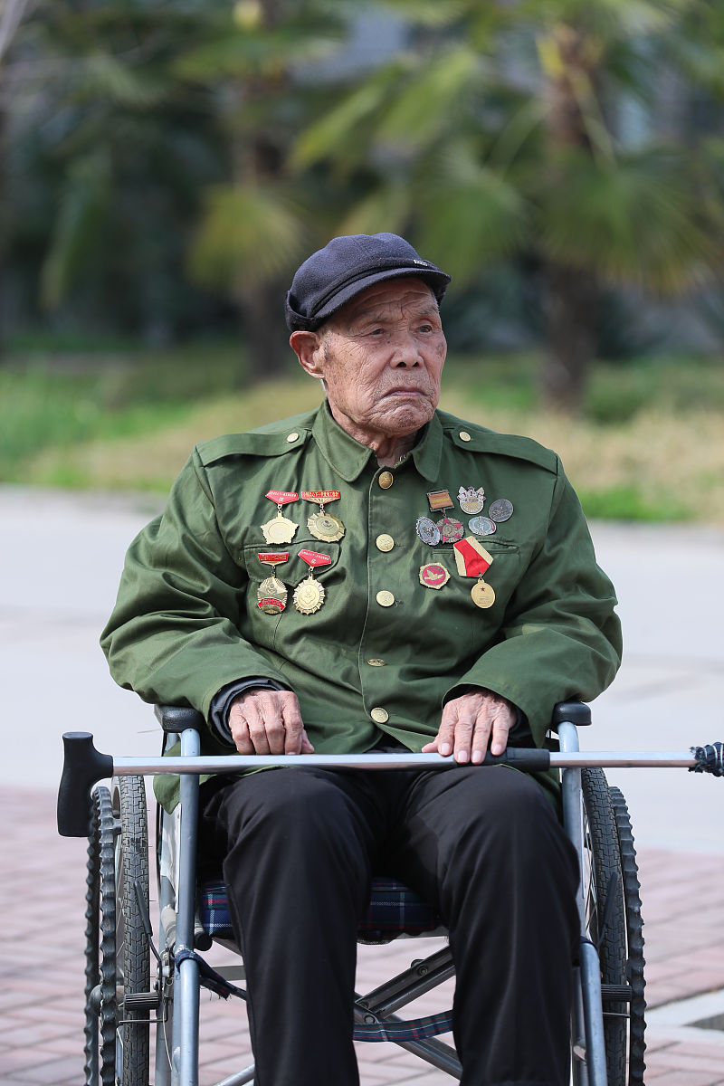 照片里的故事：抗战老兵的青春和爱国情怀