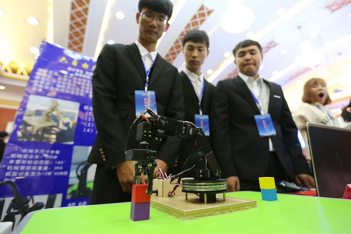 辜霆威 - 计算机科学与技术专业毕业生 - 自我介绍