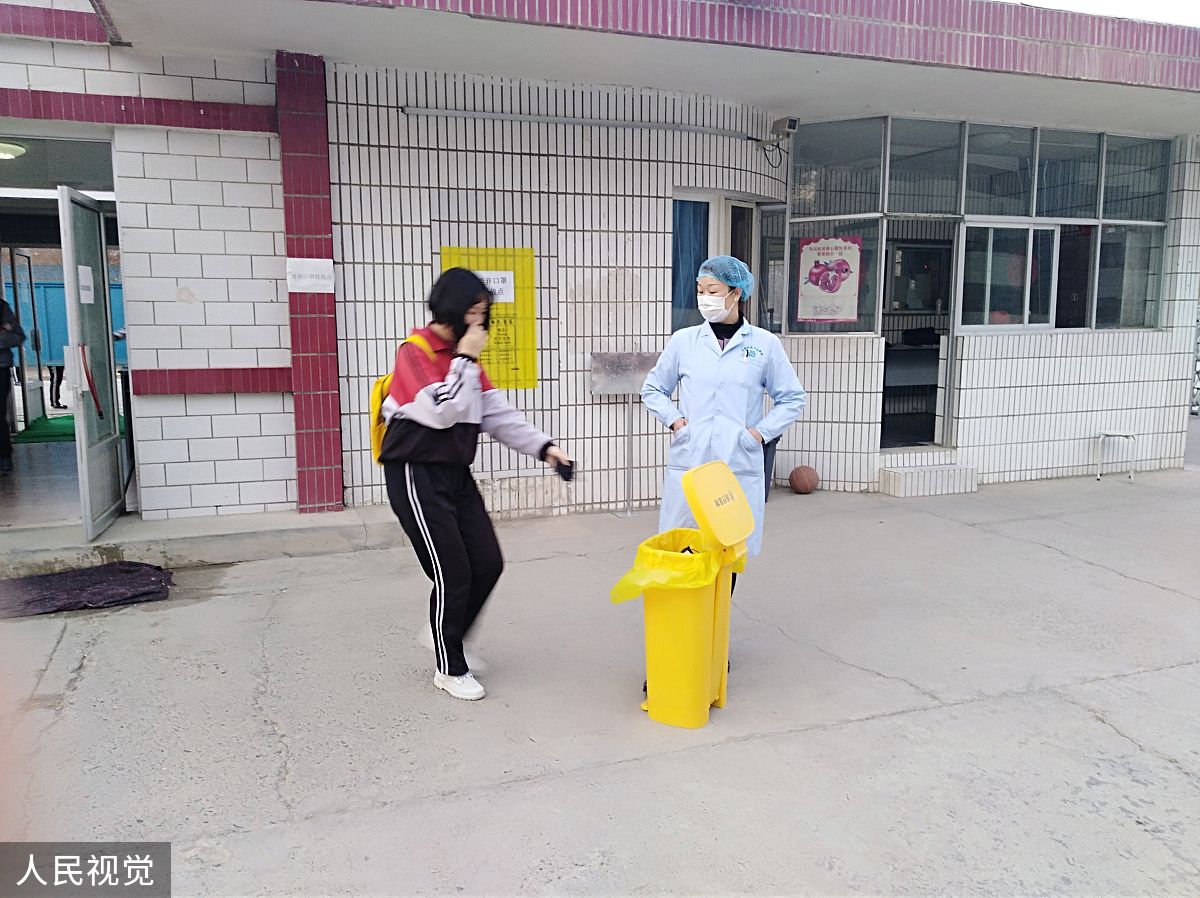 如果你去新疆新铁房地产集团有限公司进行实践实习请写3000字实践心得