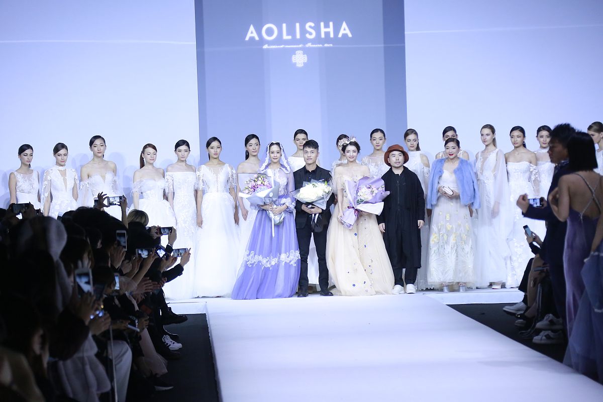 2017年11月3日,中国国际时装周,aolisha 品牌秀场.2017年11月3日,aoli
