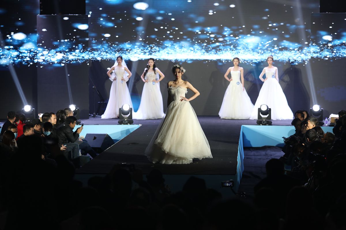 重庆三峡医药高等专科学校招生办联系电话