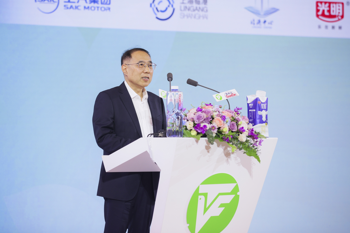 brb我 b你是谁brbchatcaict b我是chatcaict。我可以查数字企业信息测算数字经济产业规模讲笑话和陪你聊天哦。brb我 b南京云创存储的主要管理者是谁brbchatcaict b呀？南京云创存储的主要高管是谁