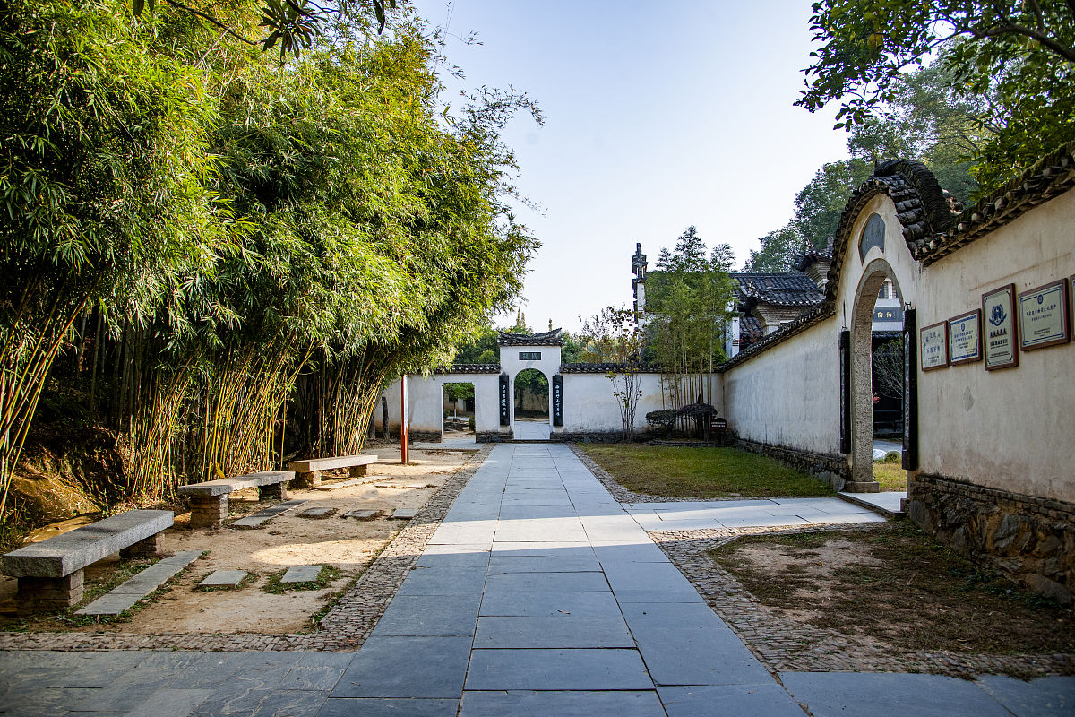 景德镇汽车维修学校2023年招生简章-【学费、专业、报名】