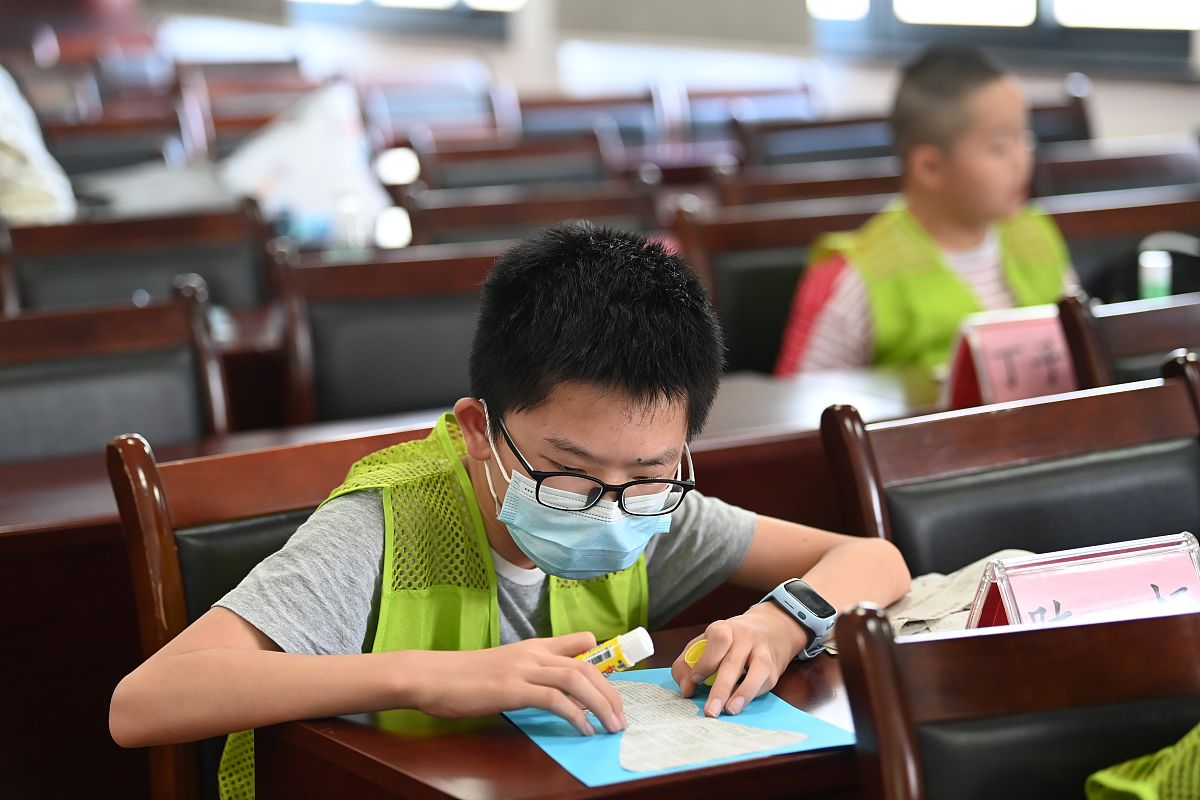 2021年7月26日下午,在武汉市东湖高新区佛祖岭b社区青少年寒暑假社区