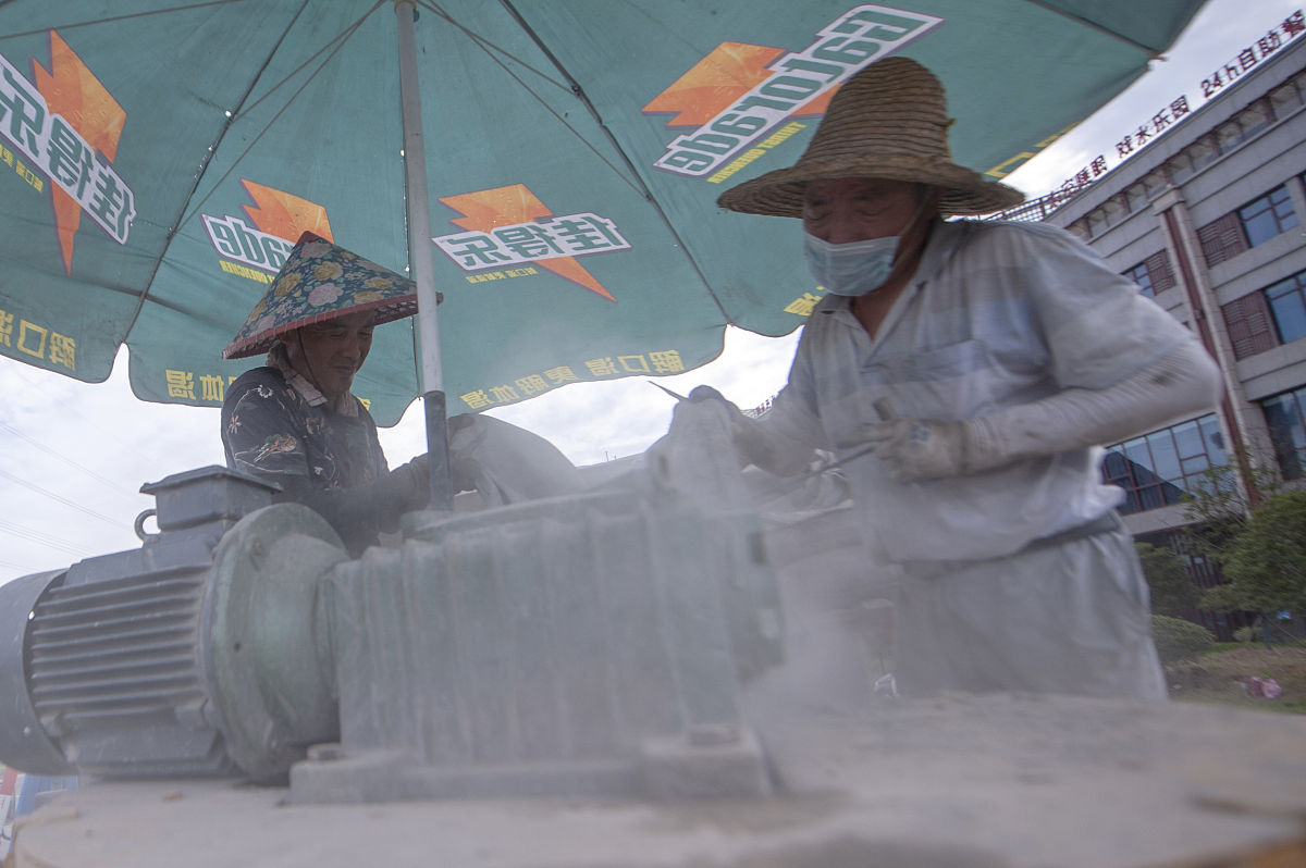 临沧技工学校2022年招生：公路施工与养护专业 - 培养高技能人才