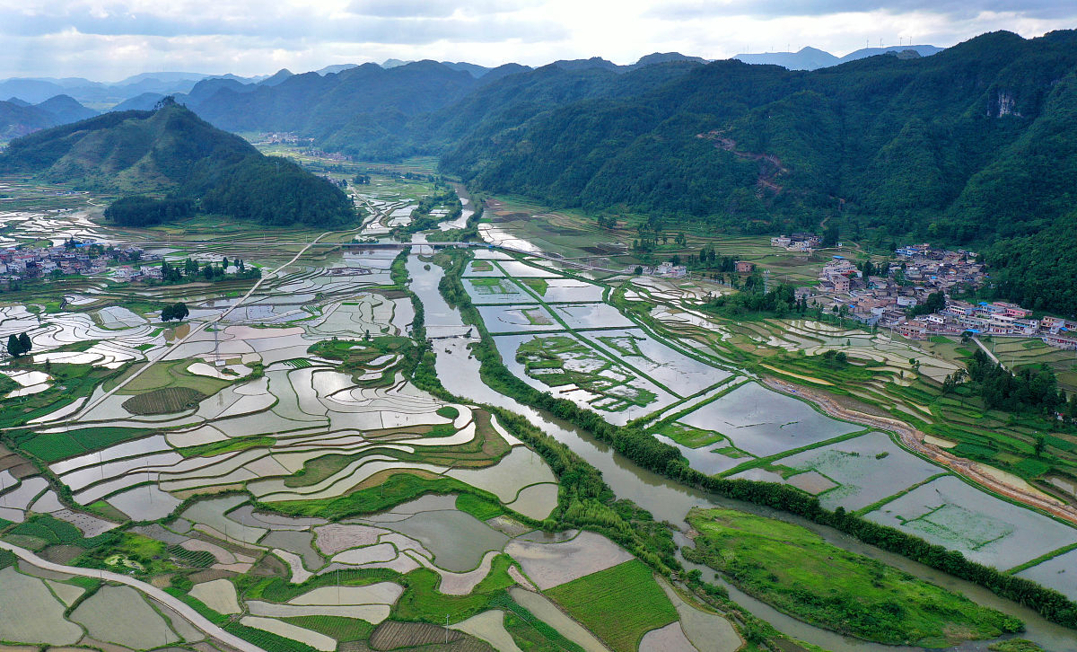 贵定中等职业学校2021年招生专业：机电、旅游、汽车维修等热门专业