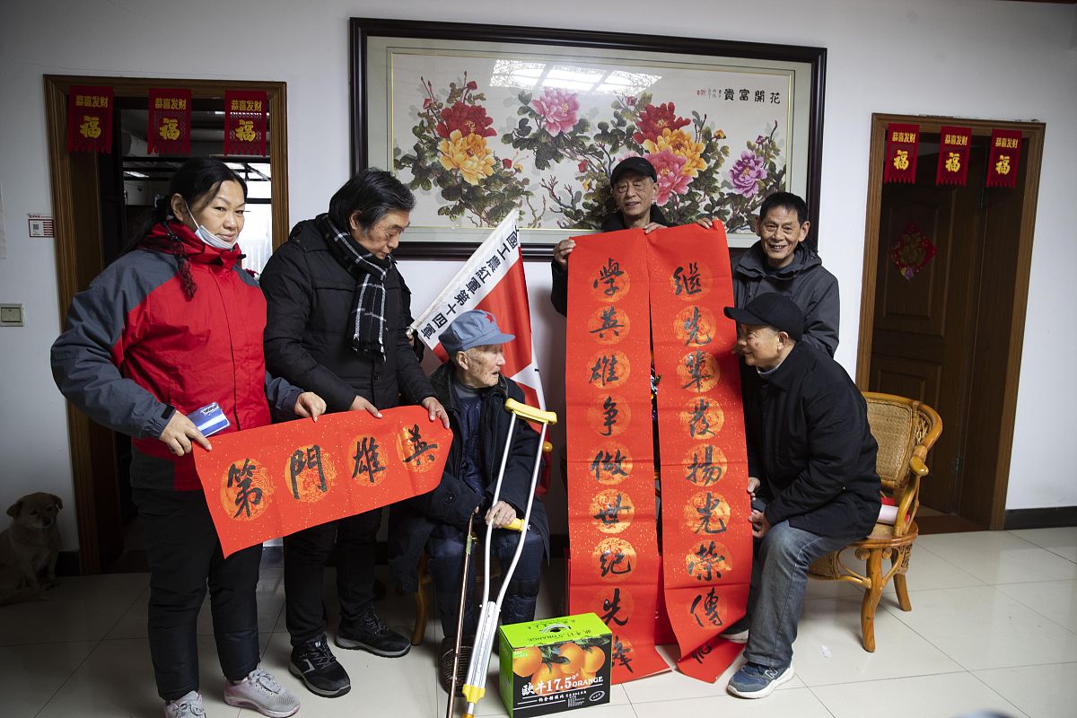 中国传统文化：老人为何要抬到正厅？