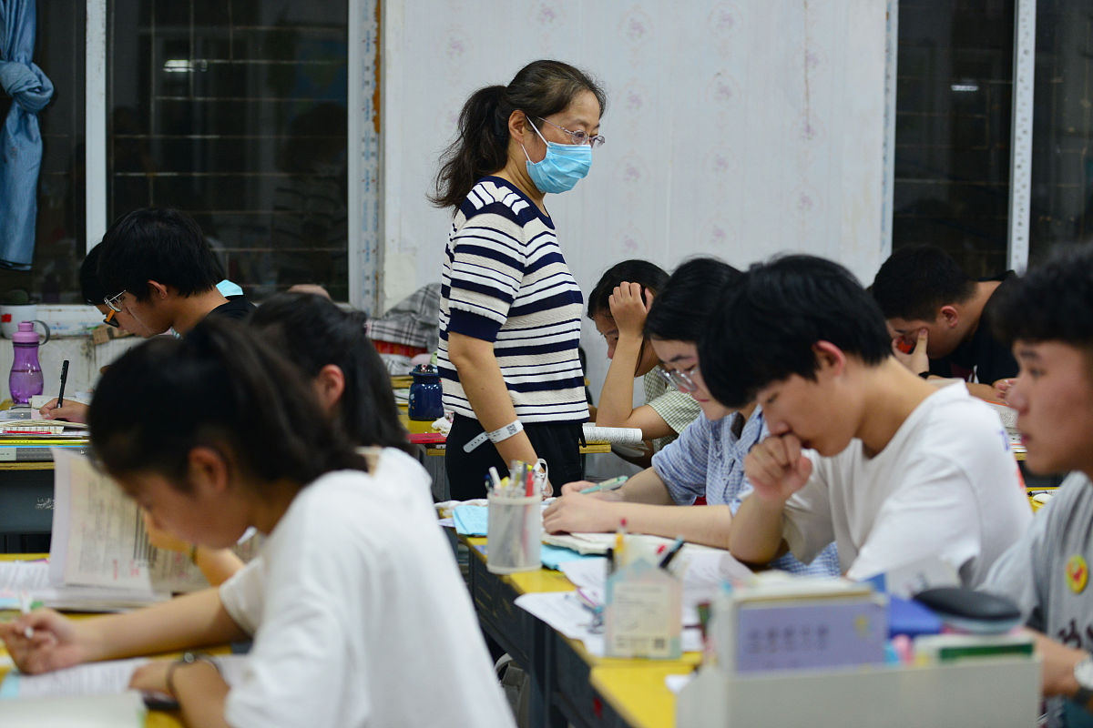 初中生学幼师专业有就业发展吗