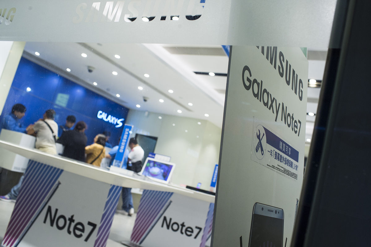 关于故障类型及影响分析定性评价方法的缺陷的描述中 不属于元件故障的原因。选择一项：A制造上的缺陷B设计上的缺陷C使用上的缺陷D销售时的缺陷