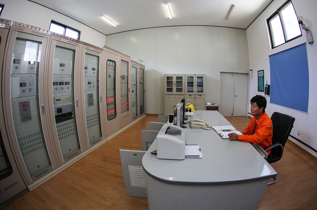 新疆油田公司档案数字化：提高管理效率，助力企业发展