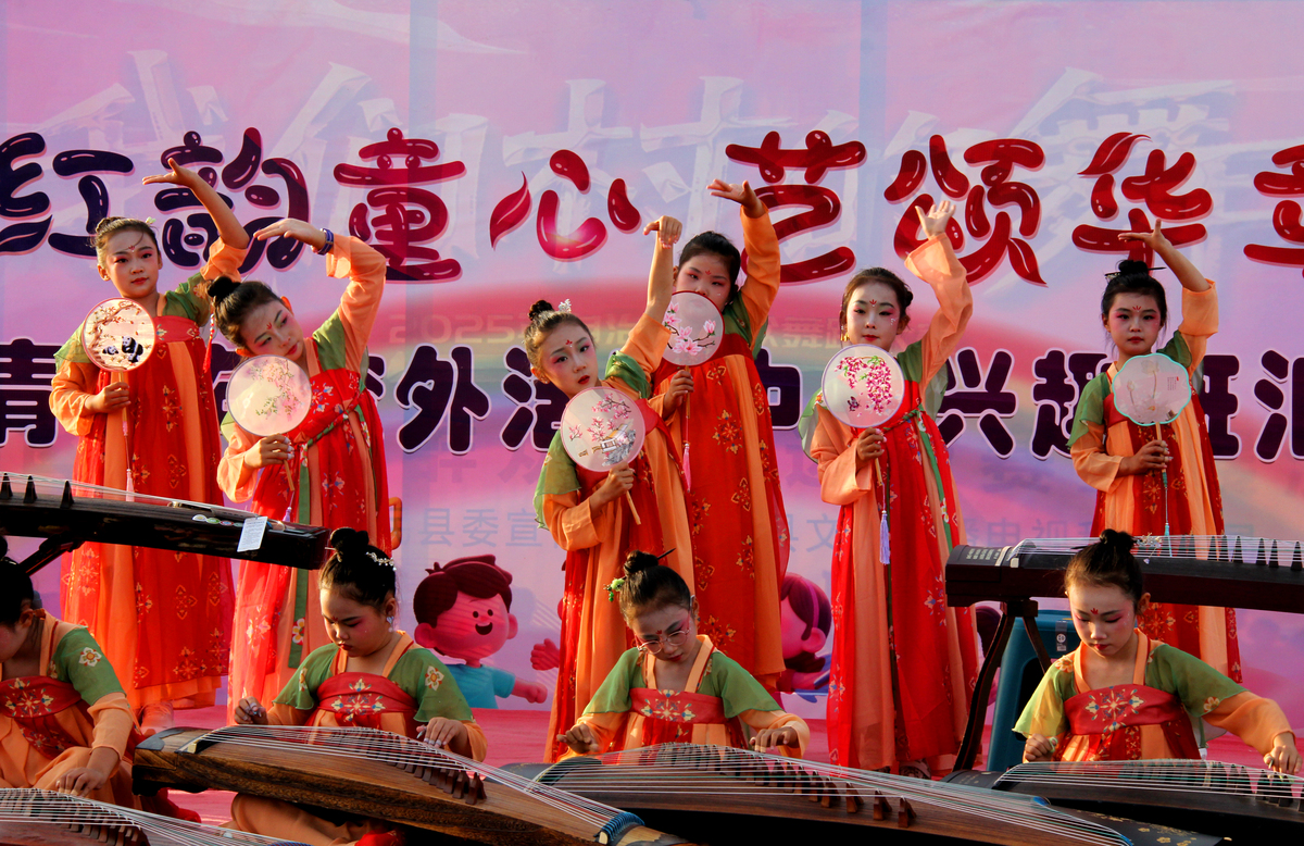 阜安小学文艺工作总结：艺术节斩获佳绩，全面提升学生素养