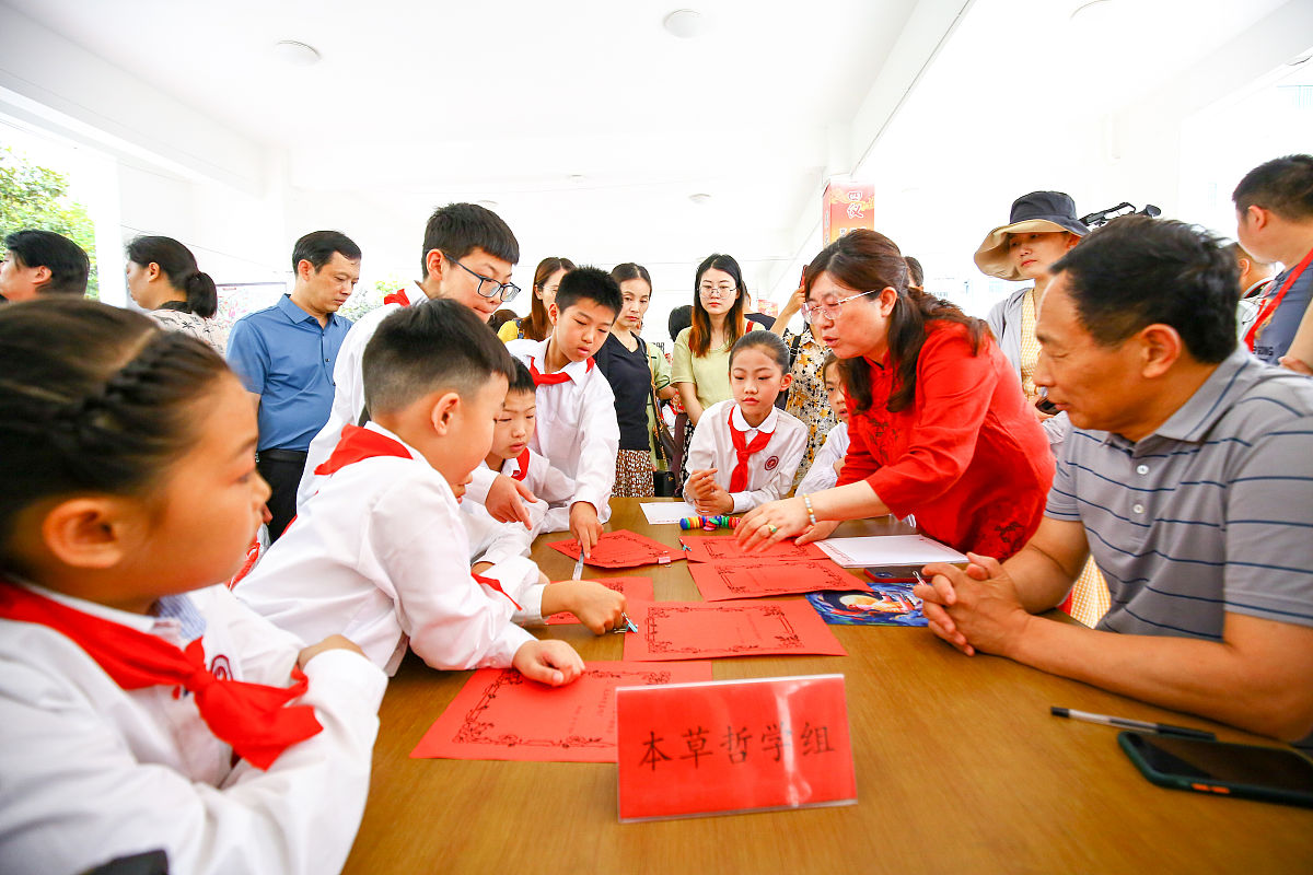 安徽怀远师范学校2023年招生办电话 - 联系方式及招生信息