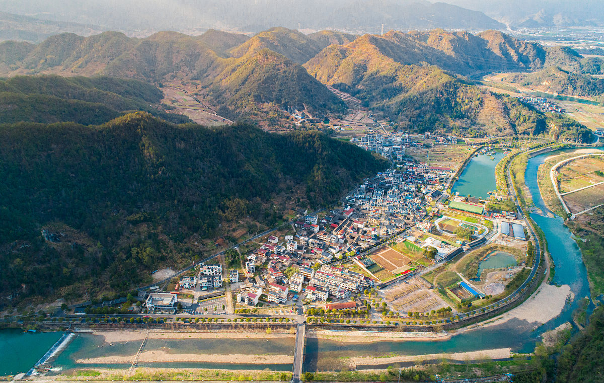 2023年天台天成职业技术学校招生简章 - 高素质职业人才培养基地