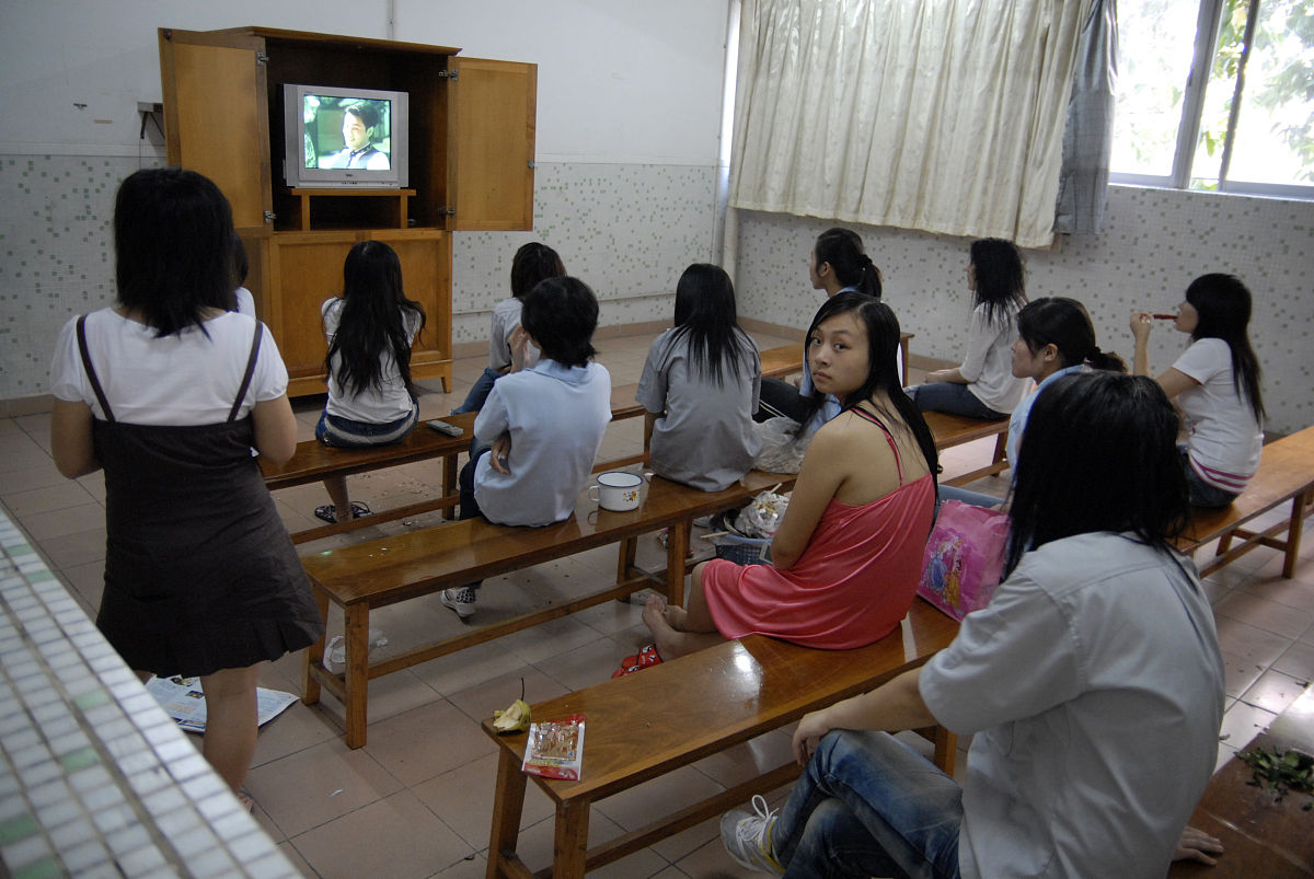 2021年重庆男生读幼师学校有前途吗