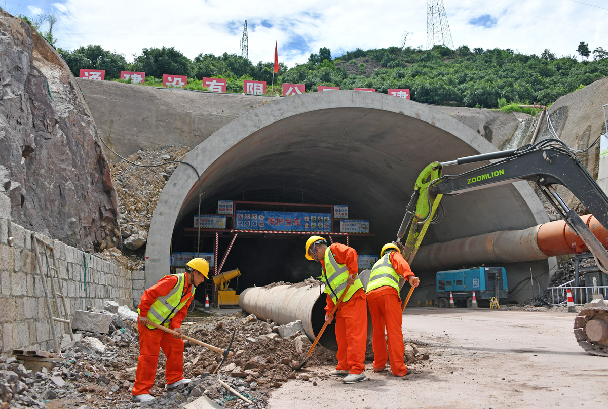 桥隧结合的方式修建高铁线的优点