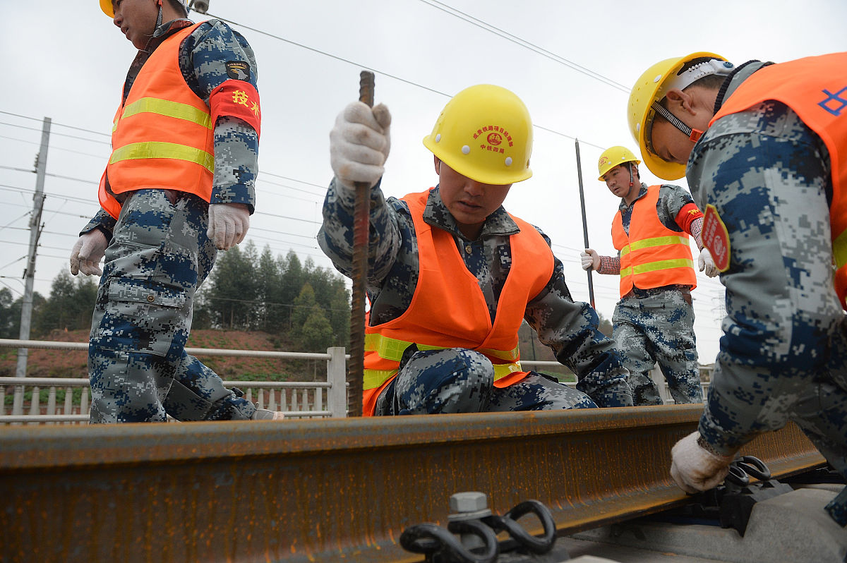 贵阳铁路轻轨职业学校：高铁专业是未来50年发展